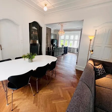 Near City Centre Villa Copenhague