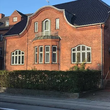 Near City Centre Villa *