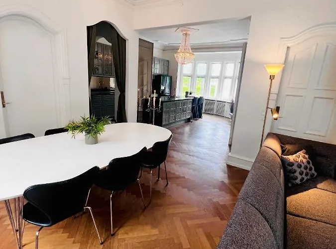 Near City Centre Villa Copenhague
